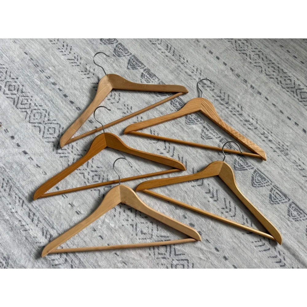 Lot of 5 Vintage Wooden Clothes Hangers‎ Mixed Yugoslavia Taiwan Closet Storage